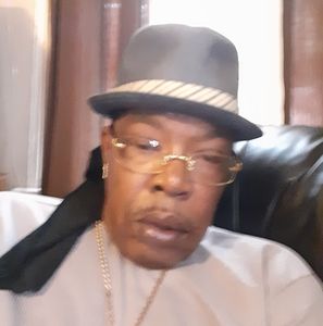 Meet your Posher, Lee